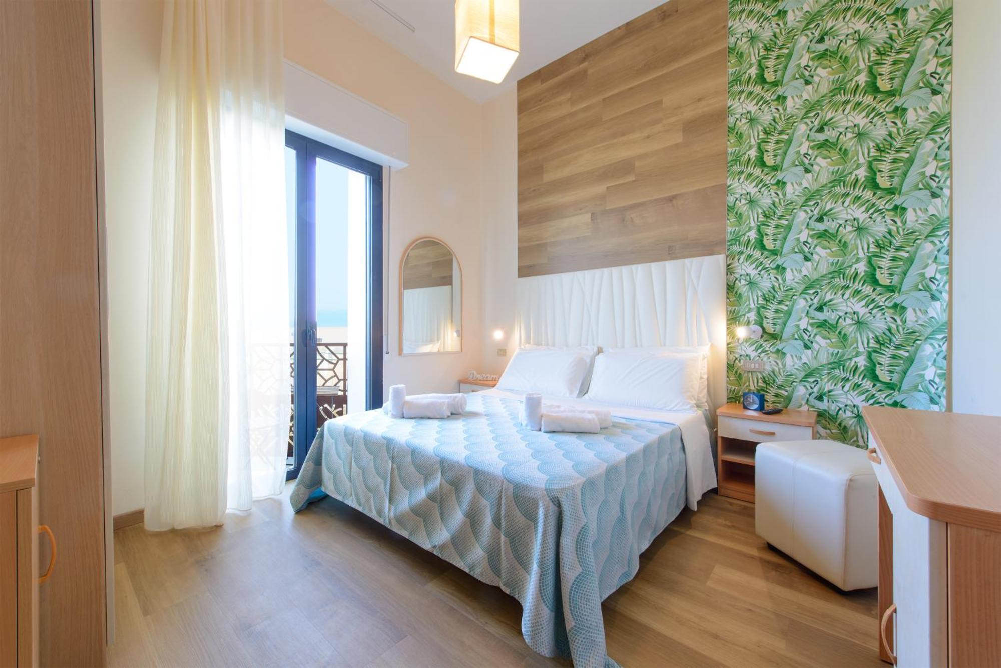 Hotel Nuova Medusa Римини Екстериор снимка