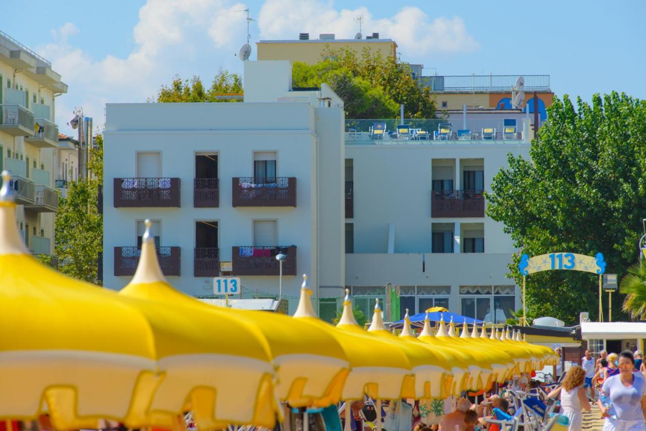 Hotel Nuova Medusa Римини Екстериор снимка
