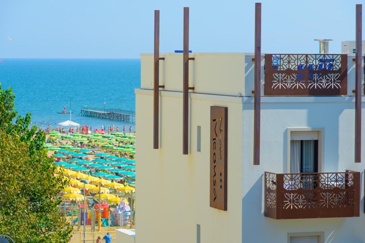 Hotel Nuova Medusa Римини Екстериор снимка